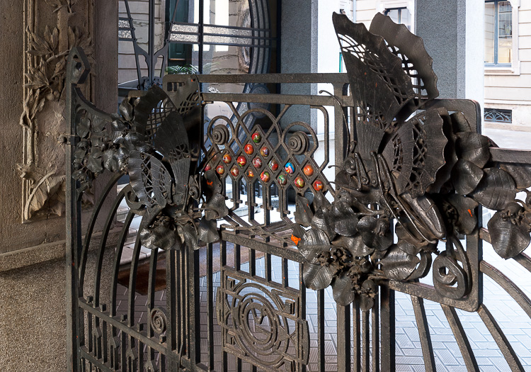 Cancello delle Farfalle, Alessandro Mazzucotelli, Milano